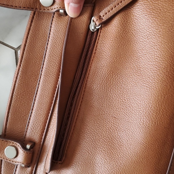 Vintage Relic Top Handle/Crossbody Purse - Picture 9 of 15